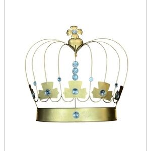 BEBE Gold crown accent wall decor
